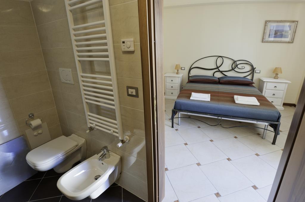 B&B 2 Terrazze Βερόνα Δωμάτιο φωτογραφία